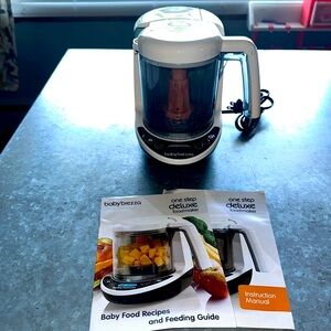 Brand New!!!!! Never used….Baby Breeza one step deluxe food maker.